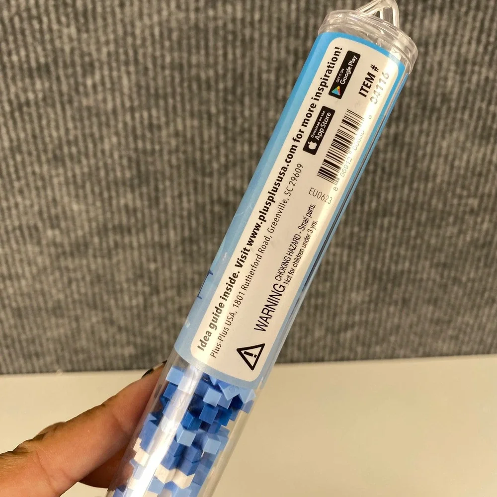 Plus-Plus Winter 70 Piece Building Set Blue White Snowflake Tube 04116 Denmark